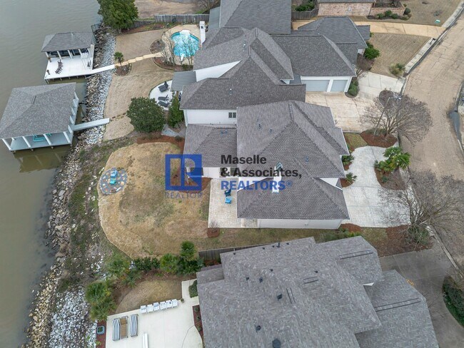 Building Photo - 1418 Windrose Dr