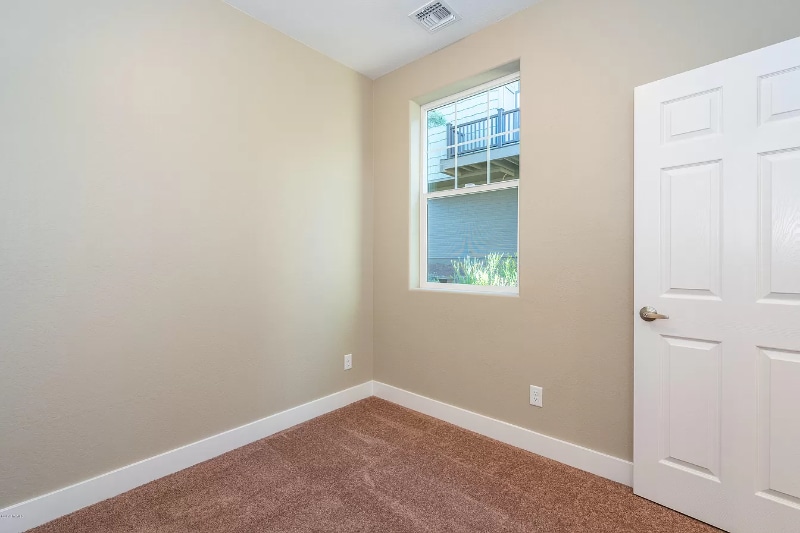 Building Photo - 2430 W Pikes Peak Dr