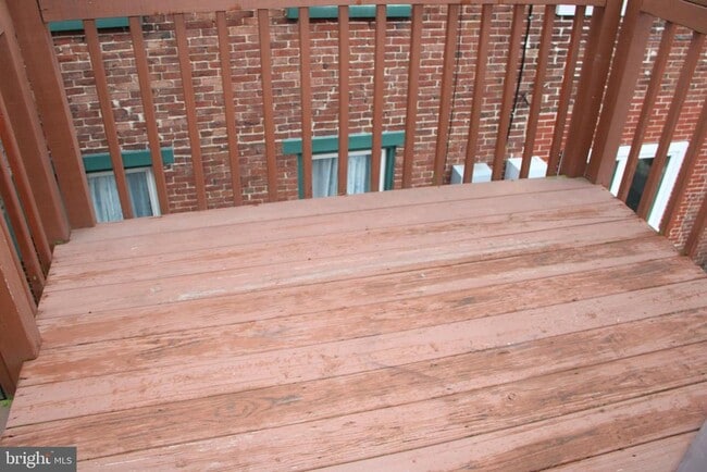 Building Photo - 130 N Mill St