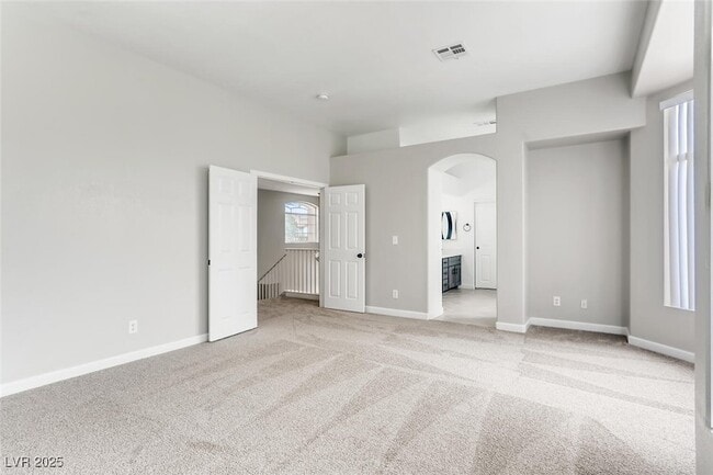 Building Photo - 1124 Coral Rainbow Ave