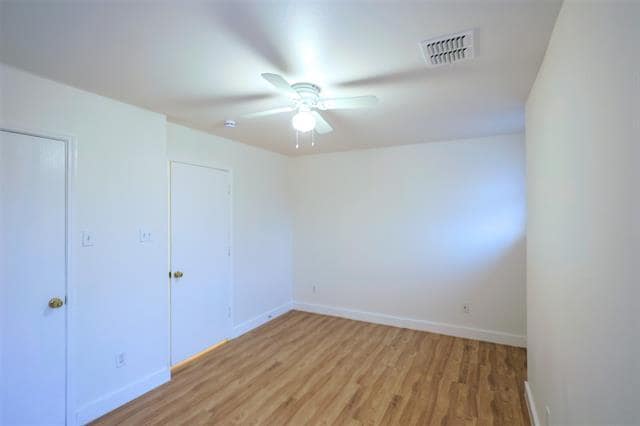 Building Photo - 1208 Village Garden Dr