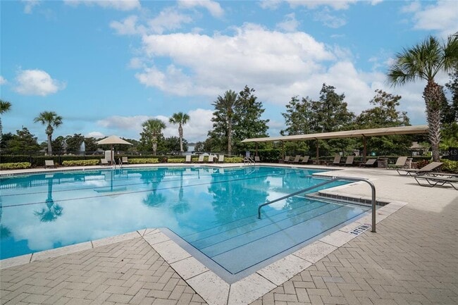 Building Photo - 12702 Salomon Cove Dr