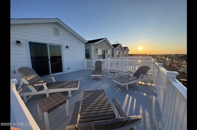 Building Photo - 205 Carteret Ave