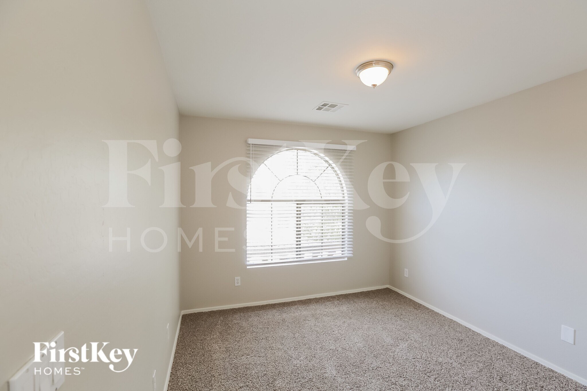 Building Photo - 7963 W Marlette Ave