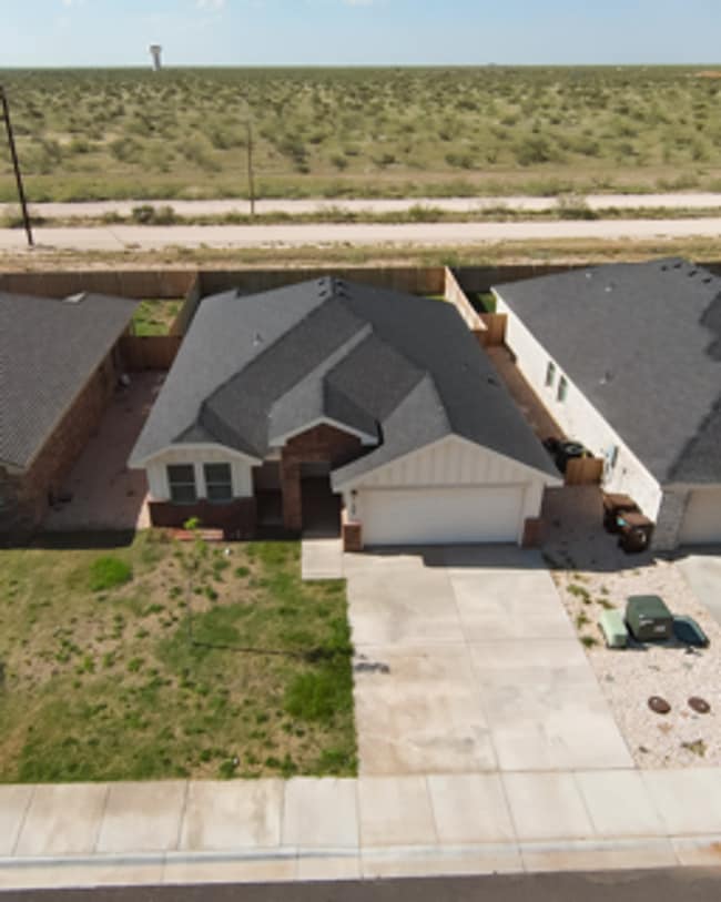 Building Photo - BRAND NEW & Move-In Ready – Make This West...