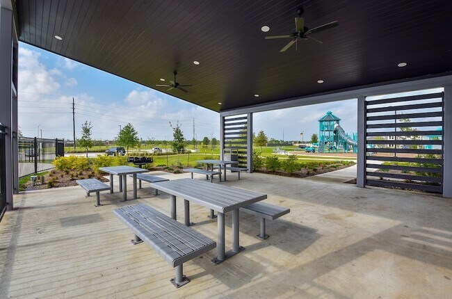 Building Photo - 7827 Sleek Flock Ln