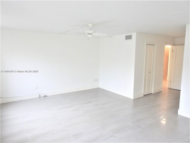 Building Photo - 9807 SW 93rd Terrace
