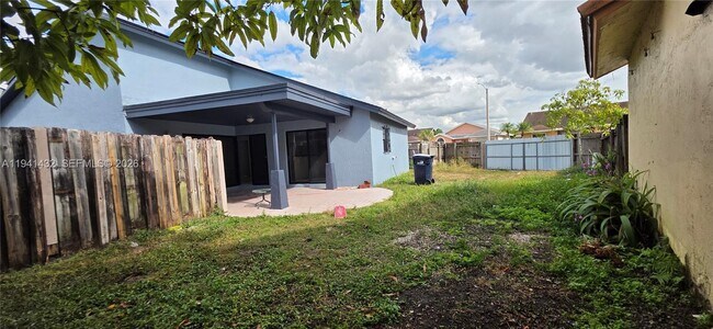 Building Photo - 15238 SW 58th Terrace