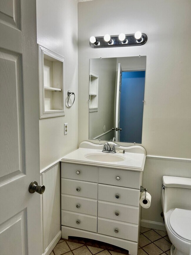 Building Photo - Charming 3-Bedroom, 2-Bathroom Home with Sunroom & Flex Room