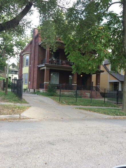 Primary Photo - 4307 Walnut St