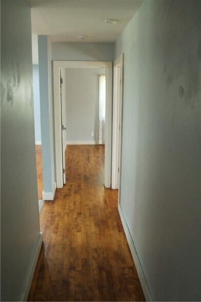 Building Photo - 441 Chambers Rd