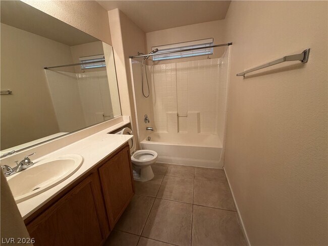 Building Photo - 6420 Casamar St