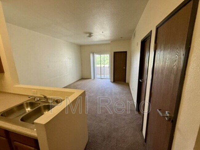Building Photo - 1600 I St