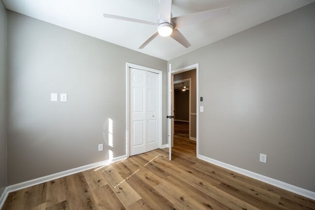 Building Photo - 1075 Carol Jean Trail