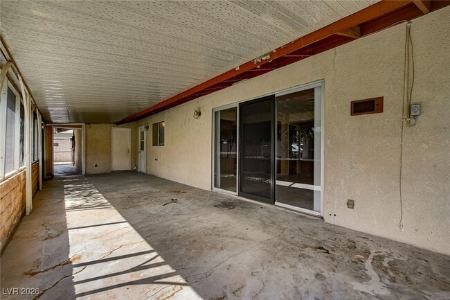 Building Photo - 5649 Sheila Ave