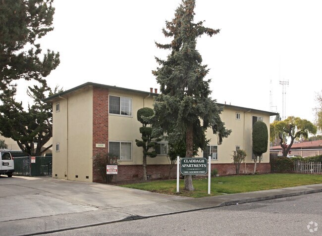 Primary Photo - 1408 Reeve St