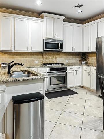 Building Photo - 2449 Avalon Ct
