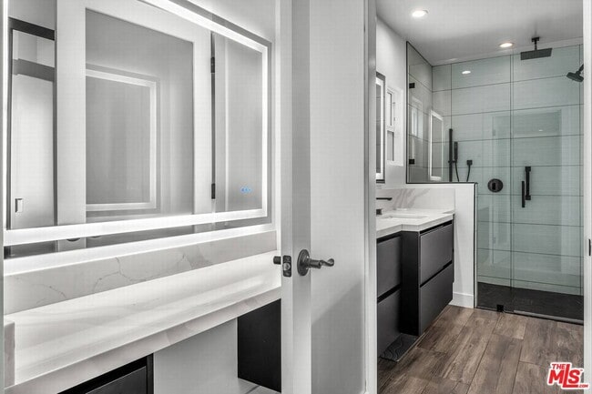 Building Photo - 9343 W Olympic Blvd