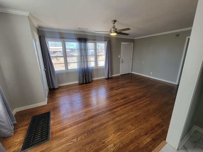 Building Photo - MOVE IN SPECIAL- $300 OFF FIRST MONTH'S RENT