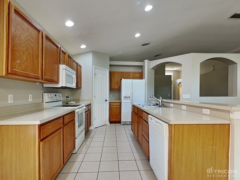 Building Photo - 13461 Staghorn Rd
