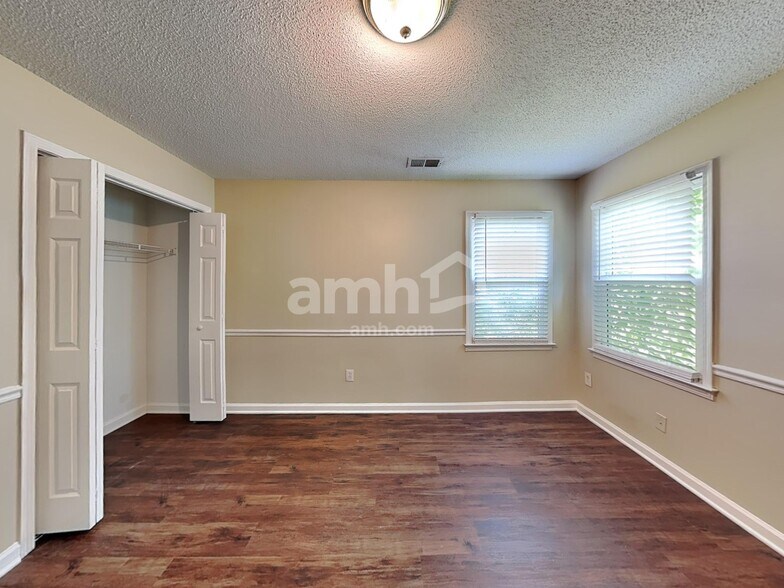 Building Photo - 5303 Rutland Ct