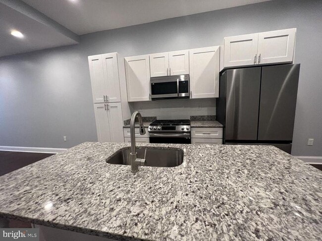 Building Photo - 1607 E Biddle St