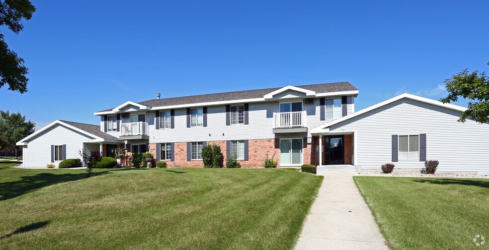 Heritage Village Apartments 5055 S 55th St Greenfield WI 53220