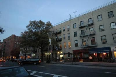 Building Photo - 564 Hudson St