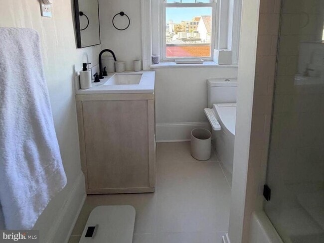 Building Photo - 1332 15th St NW