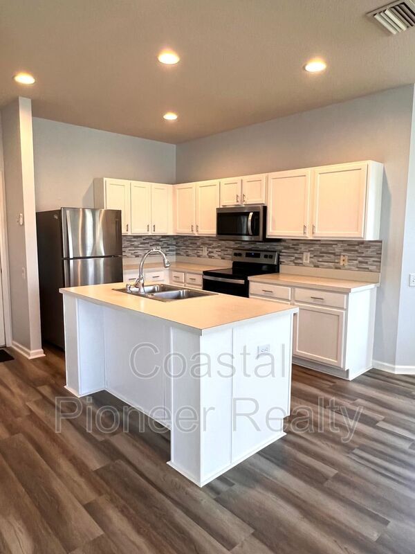 Building Photo - 11404 Misty Isle Ln