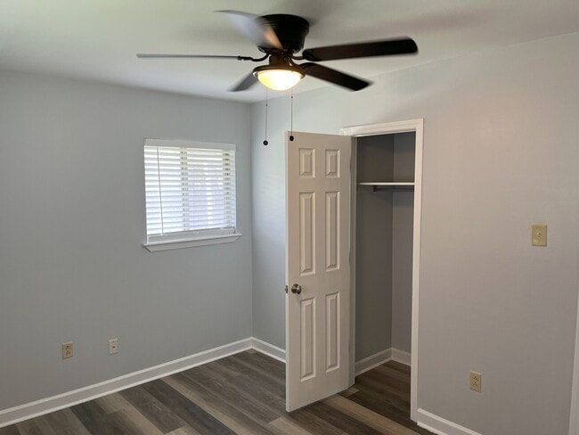 Building Photo - 1316 Nursery Pl