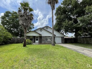 Building Photo - Home For Rent
