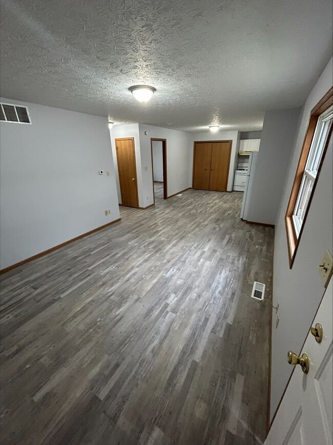 Building Photo - 511 A/B Tuttle Avenue