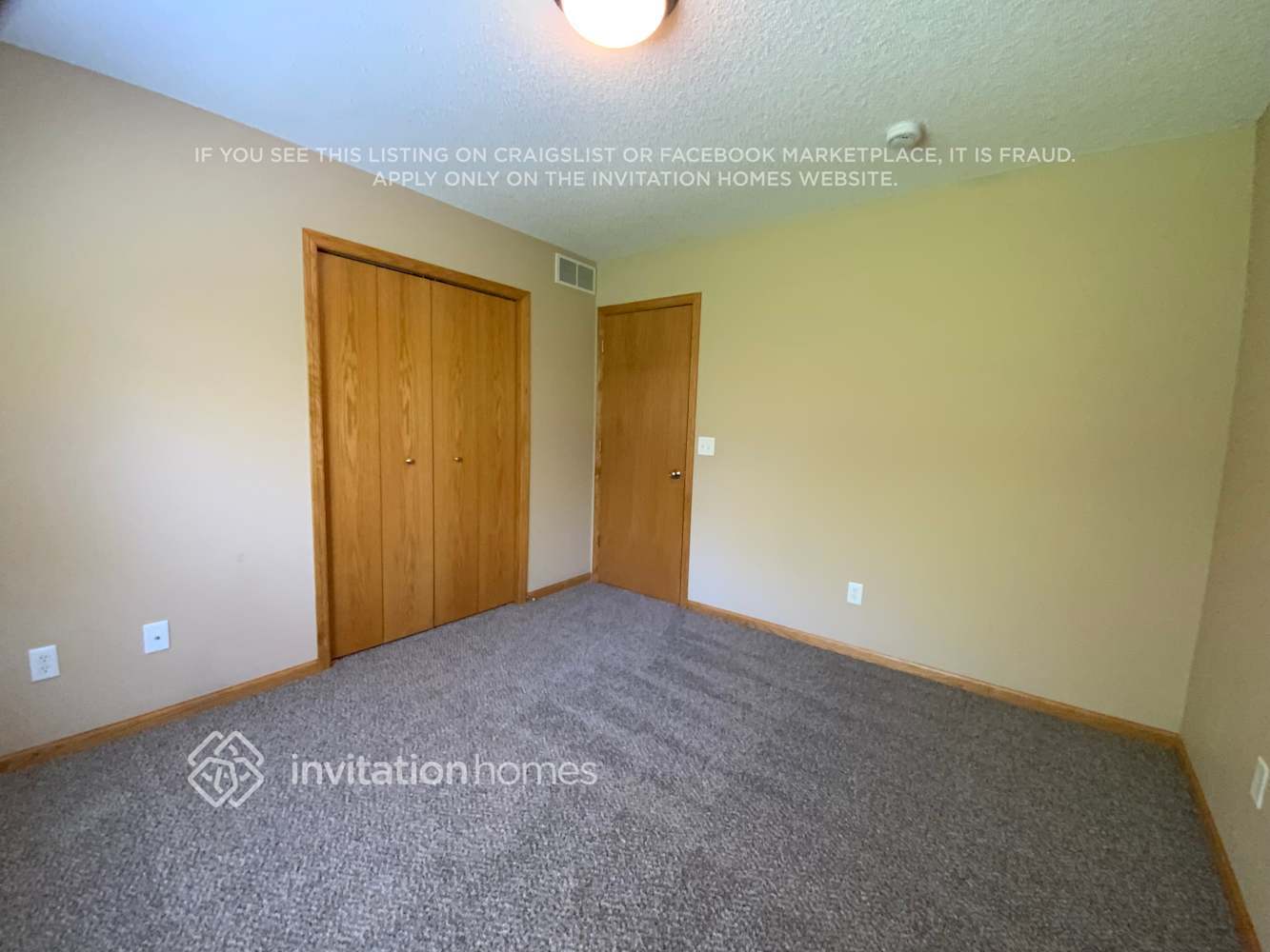 Building Photo - 336 Brady St