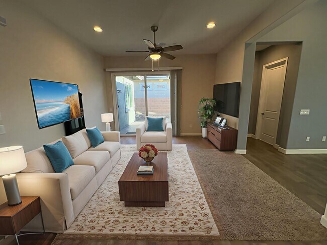 Building Photo - Dove Mountain 4 bedroom with Den 3,277 sq ...