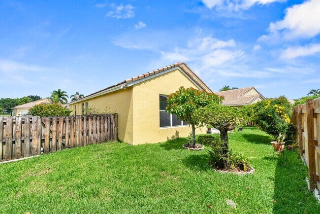 Building Photo - 9193 Cove Point Cir