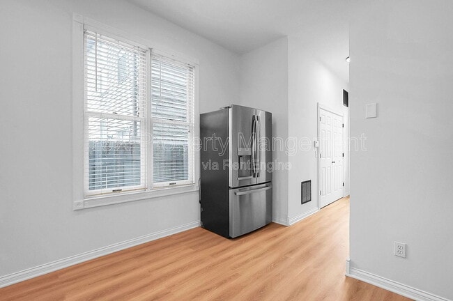 Building Photo - 1114 Summit St