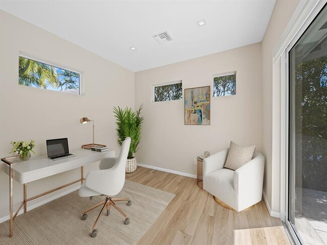 Building Photo - 1420 Ponce de Leon Dr