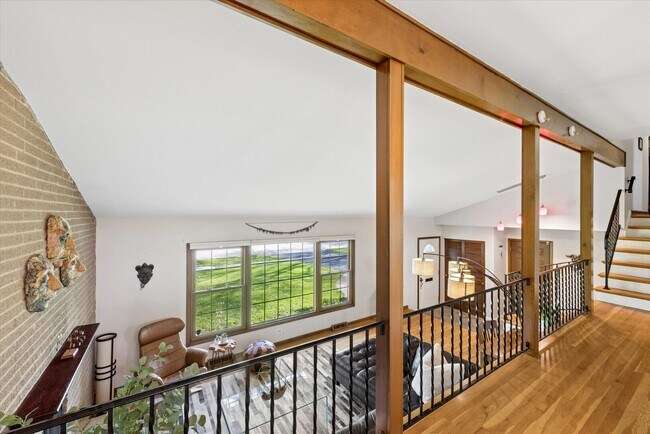 Building Photo - 4 E Noyes St