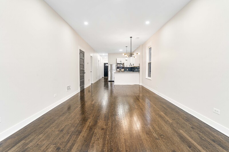 Building Photo - 1704 N Springfield Ave