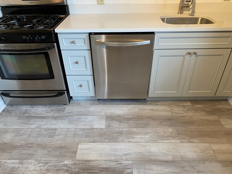 Building Photo - 44 Ellsworth Ave