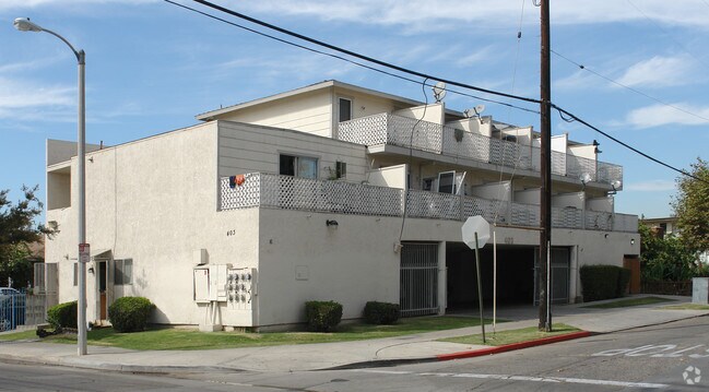 Primary Photo - 403 W Washington Ave