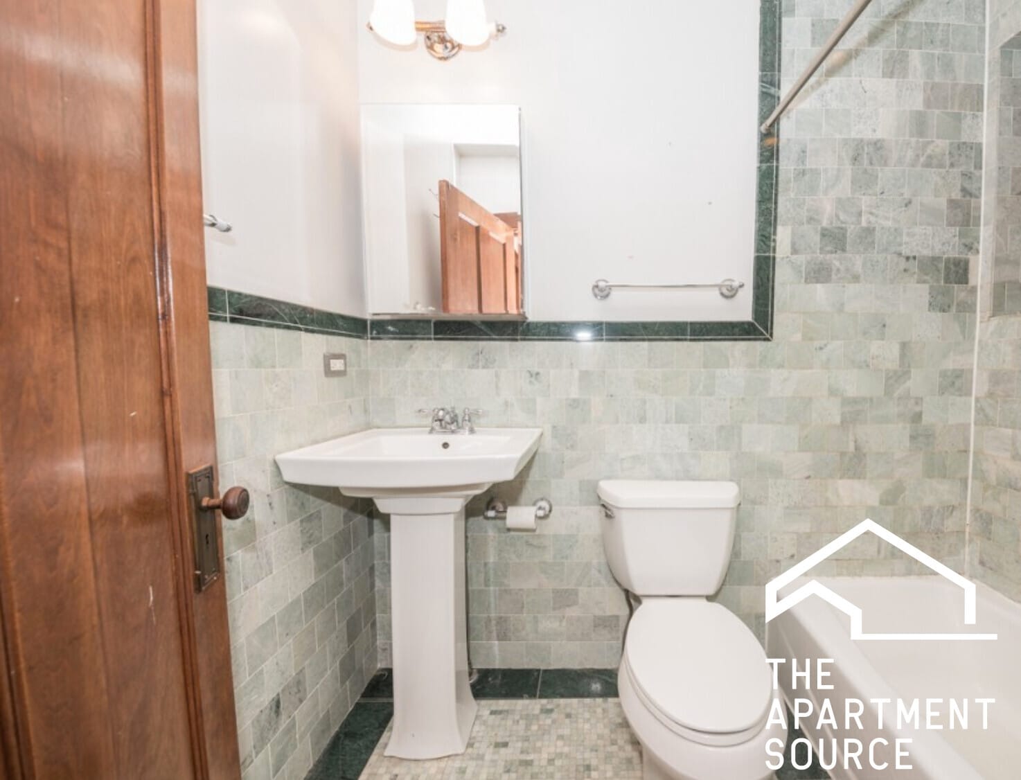 Building Photo - 2920 W Cullom Ave