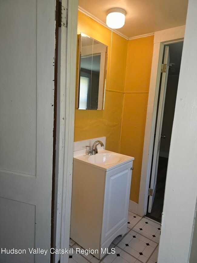 Building Photo - 1253 NY-214
