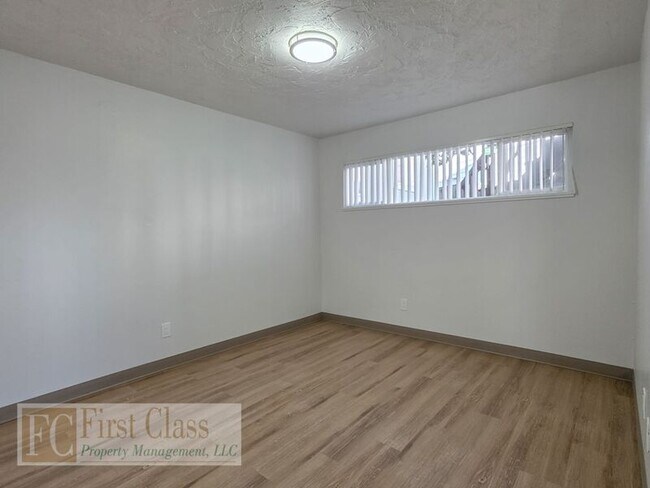 Building Photo - 12345 SW Hall Blvd