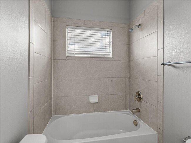 Building Photo - 6222 Hadley Commons Dr