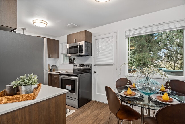 Kitchen and Dining Room - Highland Palms
