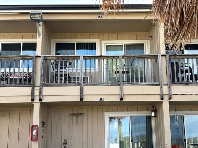 Building Photo - Waterfront Condo