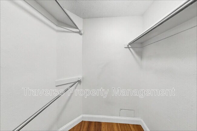 Building Photo - 1108 Quail Valley Ln
