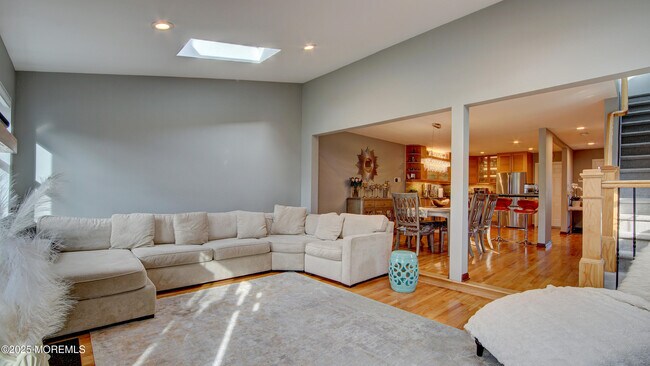 Building Photo - 141 Chestnut Way